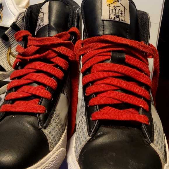 RARE🔥 Nike Blazer High Premium SB SCANTRON  330245-003 Black Red - Picture 2 of 3